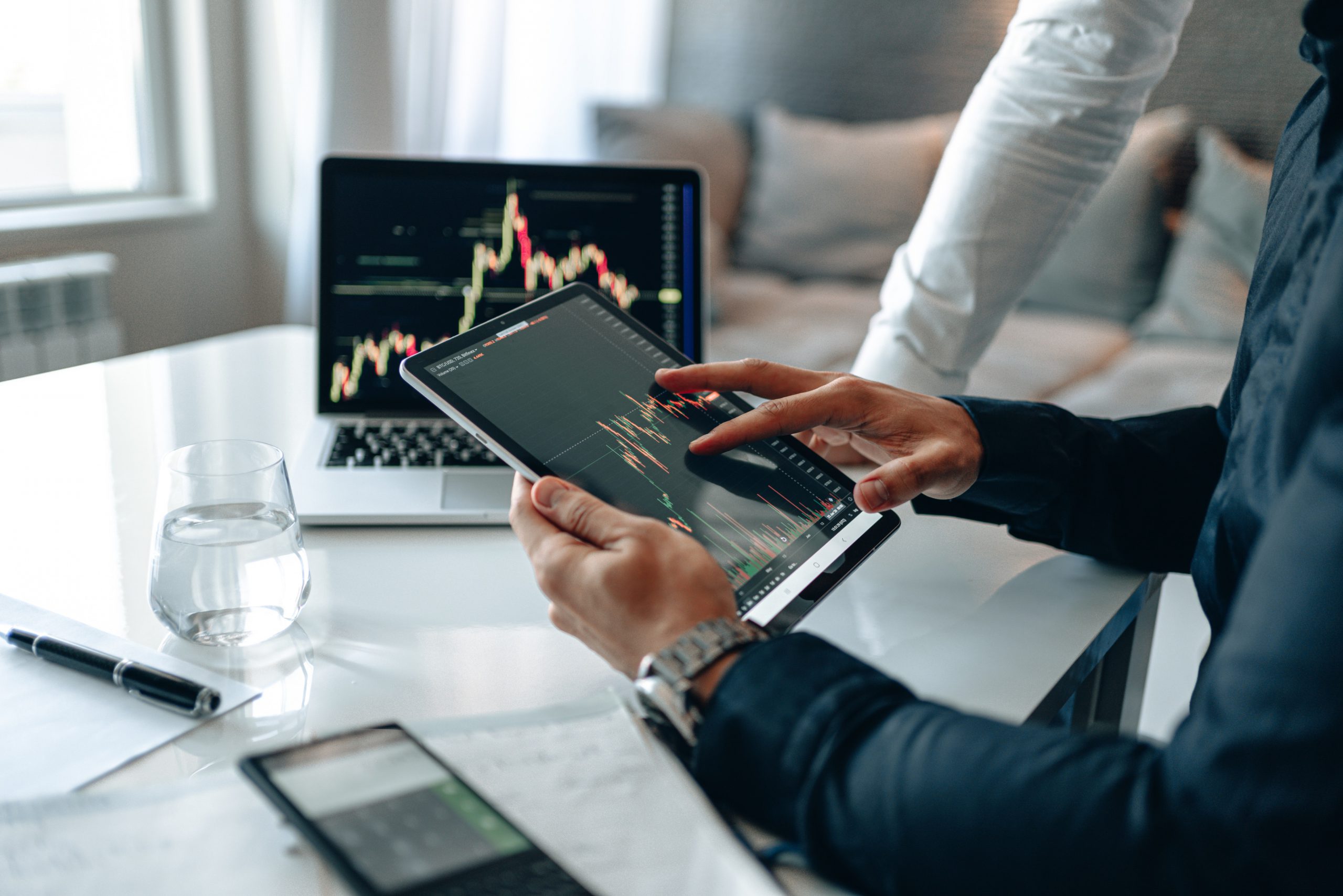 Currency exchange rate forecast