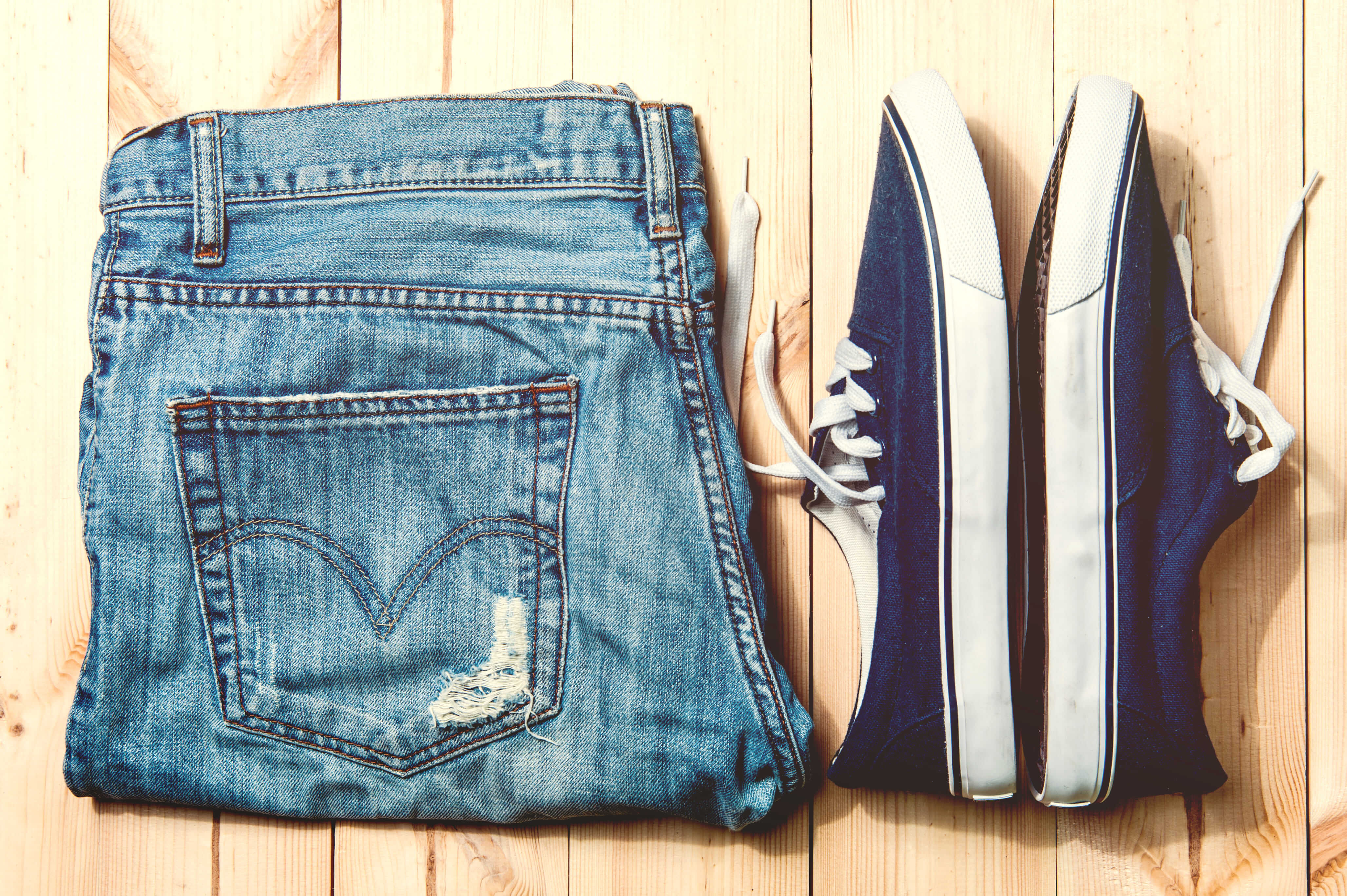 How to Wear Cropped Jeans