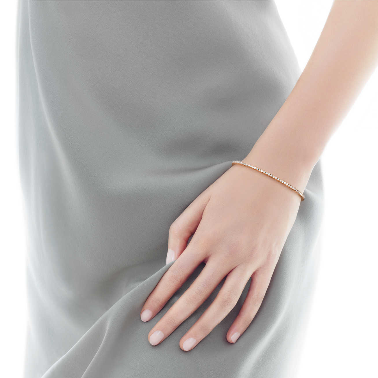 HINGED-BANGLE_1 image