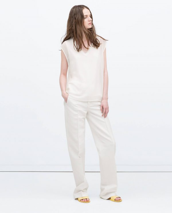 top-with-ribbed-neckline