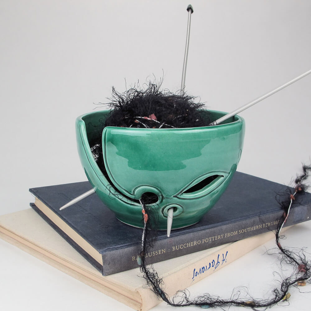 Emerald-Green-Yarn-bowl-leaves-Knitting-Bowl-Ceramic-porcelain-Yarn-holder-5.jpg