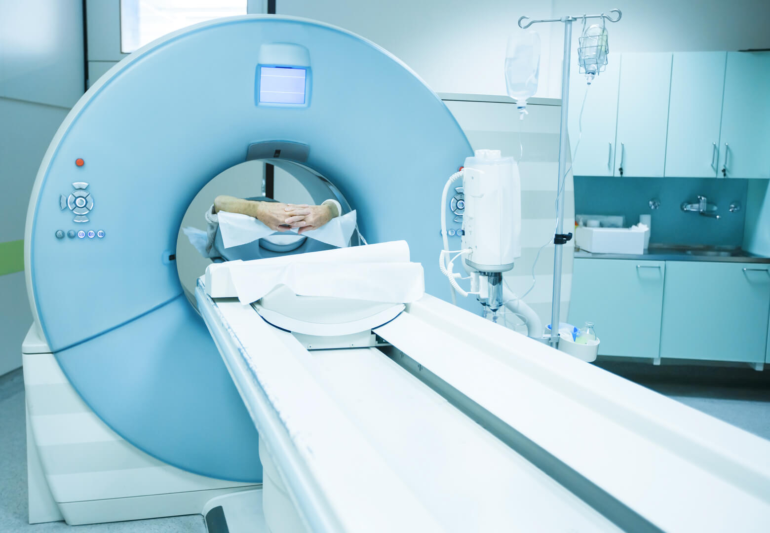 MRI and CT services 1