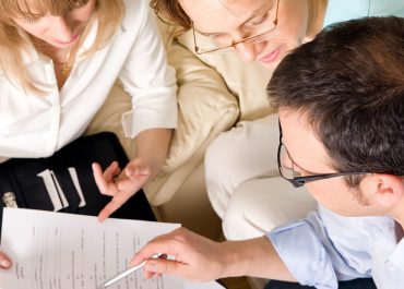 Ways Parents and Counselors Can Help Students Earn Scholarships