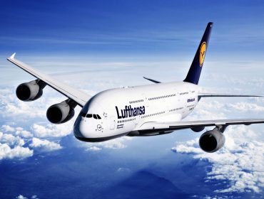 LA flight emergently lands as 6 onboard fall ill